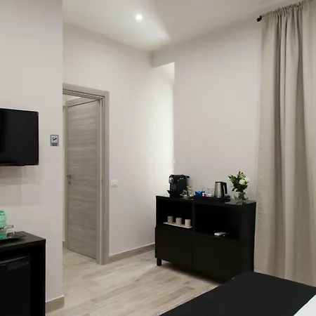 Room91- St. Angelo Castle Гостевой дом *