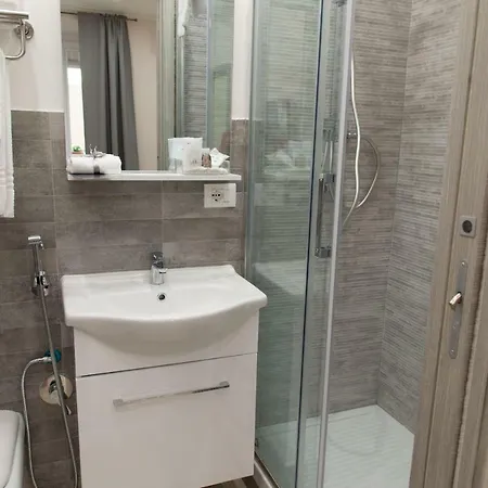 Гостевой дом Room91- St. Angelo Castle *